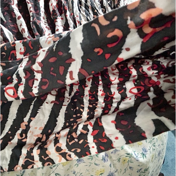 FRENCH CONNECTION Chic Coverup/BlouseOn with Braided Silver Straps, Rayon Size M - Picture 6 of 12